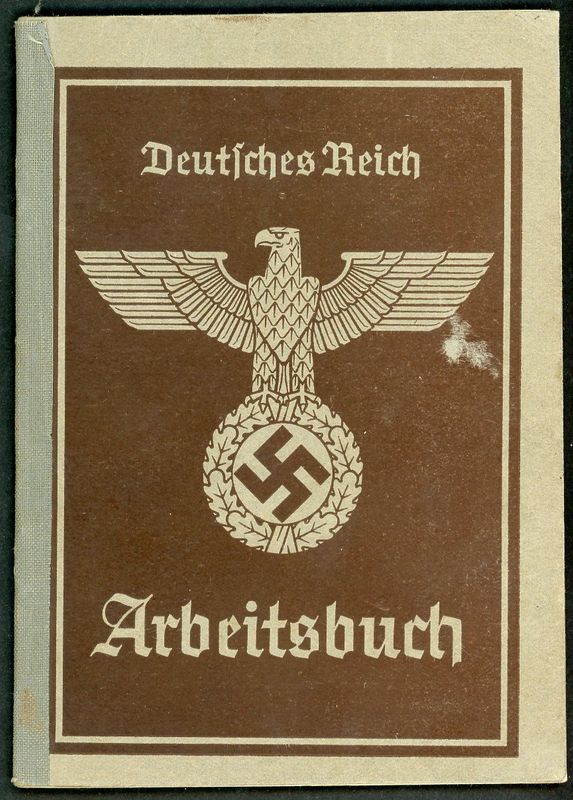 FACEBOOK AUCTION - German WW2 Arbeitsbuch - 2nd Pattern For 14 Year Old Boy *