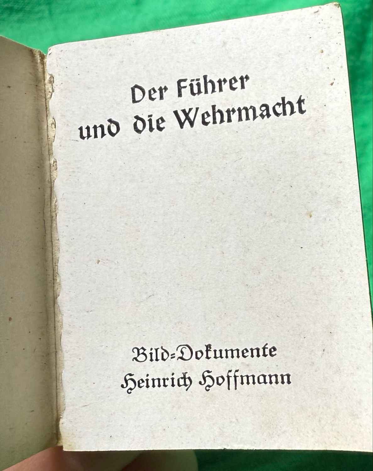Z FACEBOOK AUCTION- German WHW Mini Photo Booklet Der Fuhrer und die Wehrmacht -  Adolf and the Military