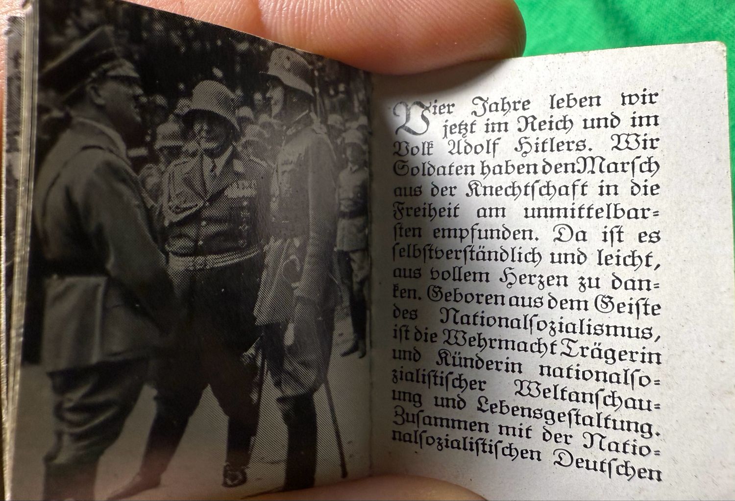 Z FACEBOOK AUCTION- German WHW Mini Photo Booklet Der Fuhrer und die Wehrmacht -  Adolf and the Military