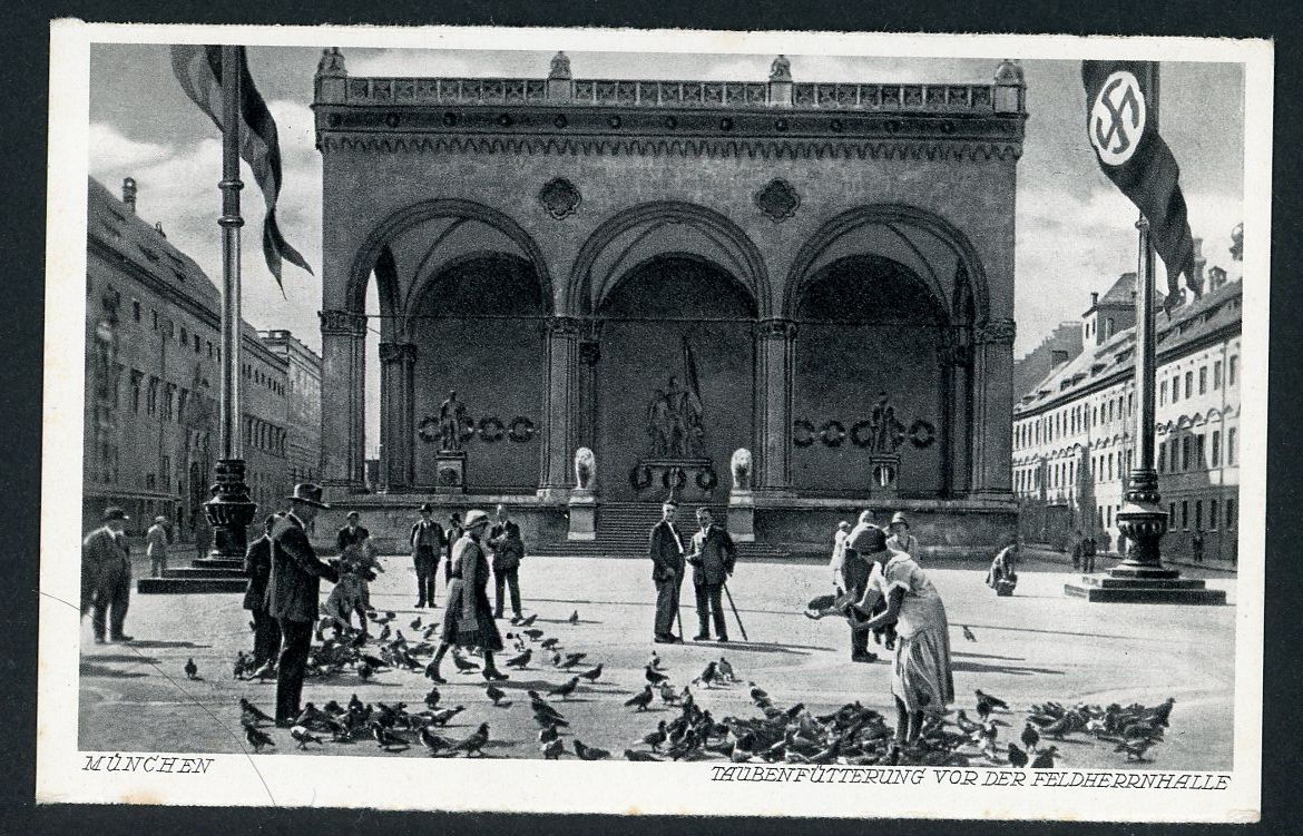 FACEBOOK AUCTION - German Third Reich Munich Feldherrnhalle Monument Postcard w/ Flag
