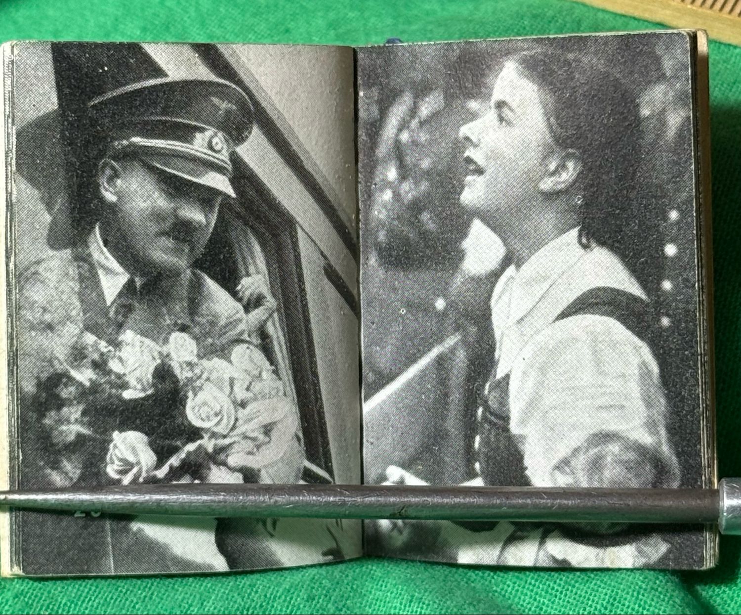 FACEBOOK AUCTION - German WHW Adolf Booklet - Der Fuhrer und Sein Volk, Hoffmann Photos, Winter Relief.