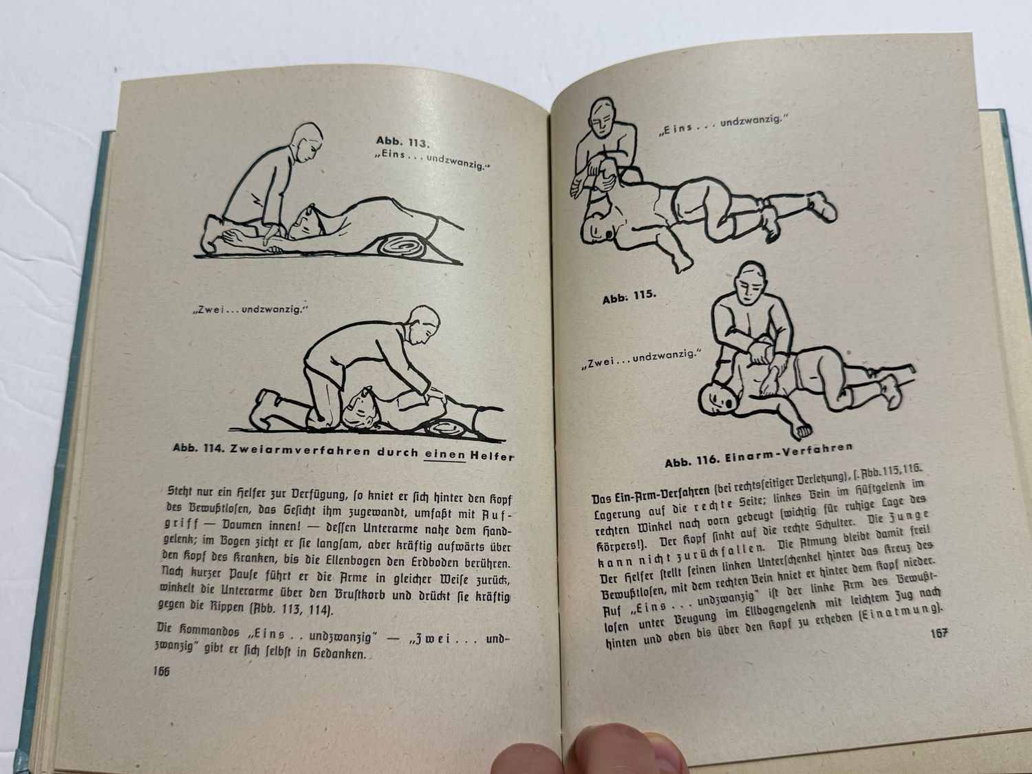 FACEBOOK AUCTION - German WW2 DRK Official Textbook on First Aid 1939 Illustrated, Forward by Interior Minister Wilhelm Frick and 2 Forwards By SS Brigadefuhrer Dr Grawitz *