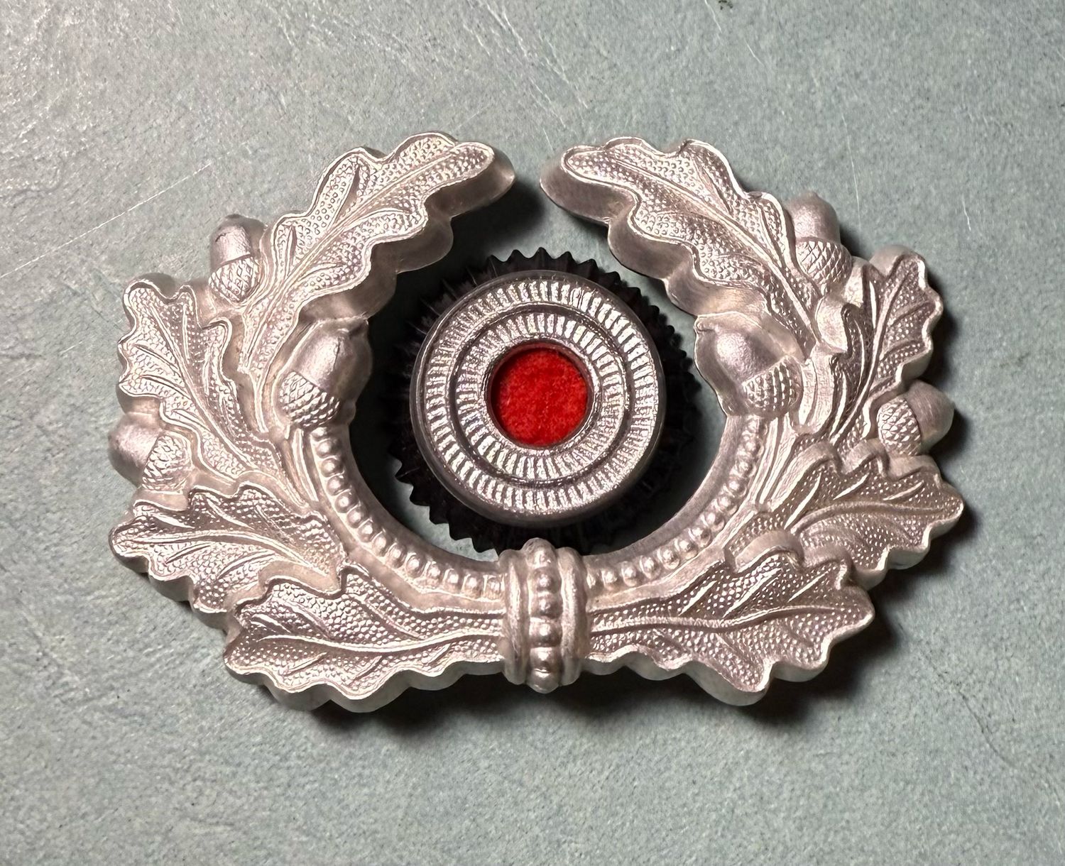FACEBOOK AUCTION - German WW2 Wehrmacht Heer Visor Cap Wreath &amp; Cockade *