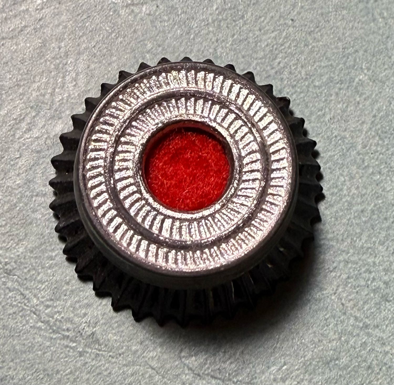 FACEBOOK AUCTION - German WW2 Wehrmacht Heer Visor Cap Wreath &amp; Cockade *