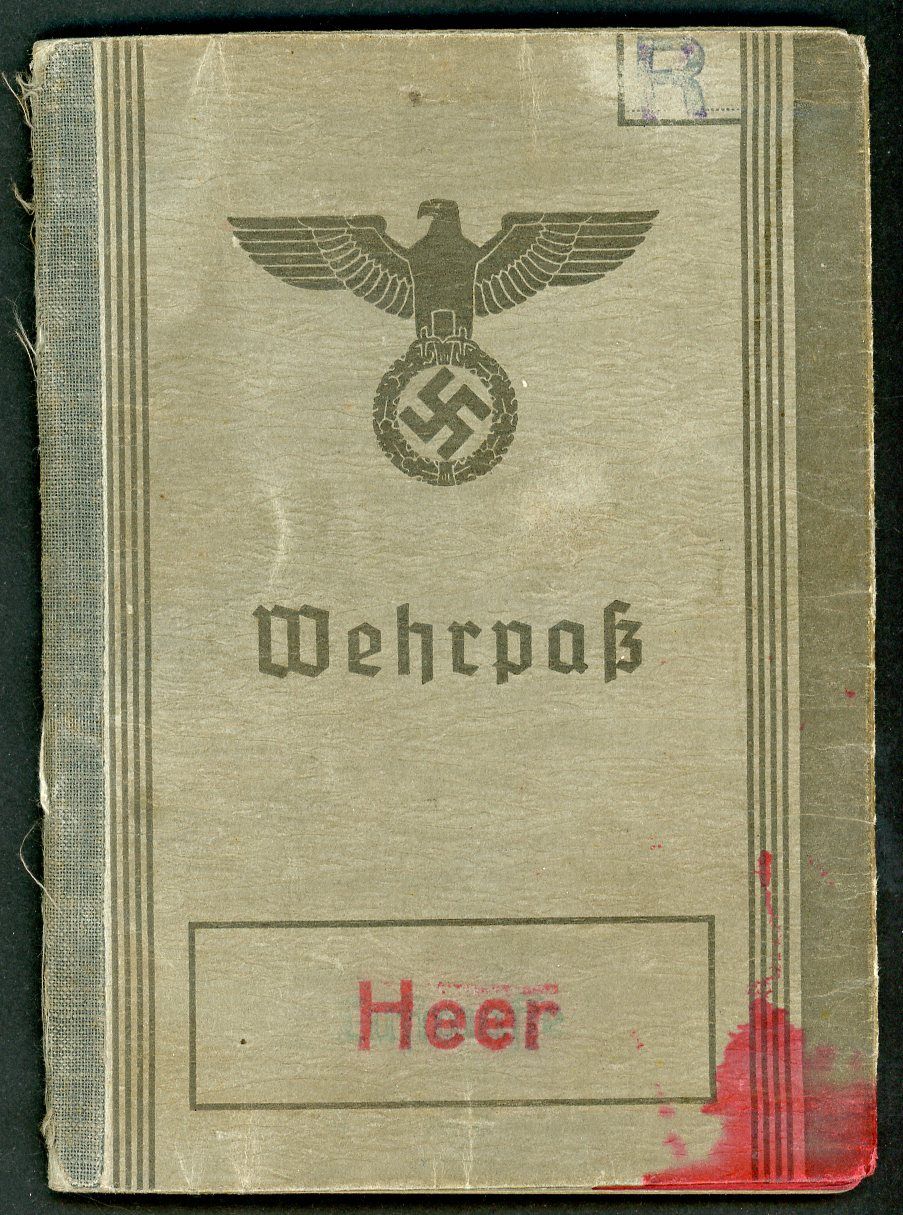 FACEBOOK AUCTION - German WW2 Wehrpass Festung Flak Abteilung 33, RAD Service, Marked By Allies As Not Considered A Prisoner of War, Many Entries *