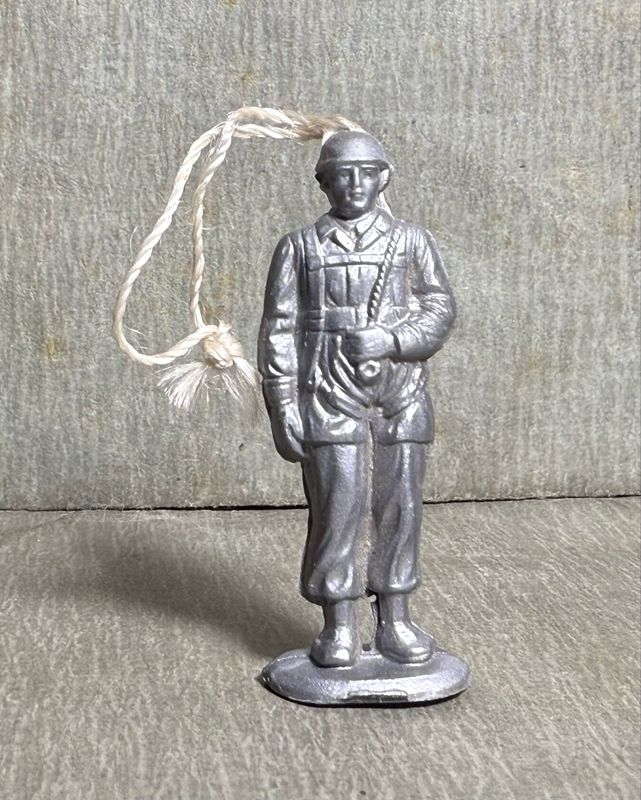 German WW2 WHW Toy Soldier Fallschirmjager Paratrooper Winter Relief Donation Piece
