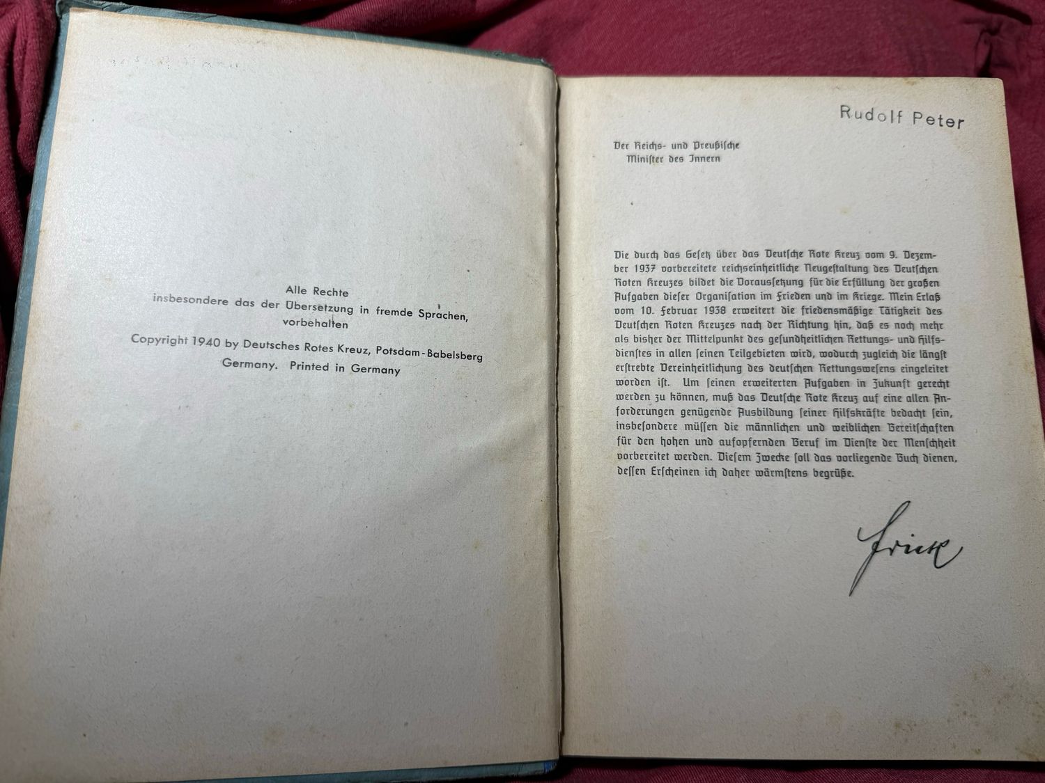 FACEBOOK AUCTION - German WW2 DRK Official Textbook on First Aid 1940 Illustrated, Forward by Interior Minister Wilhelm Frick and 2 Forwards By SS Brigadefuhrer Dr Grawitz *