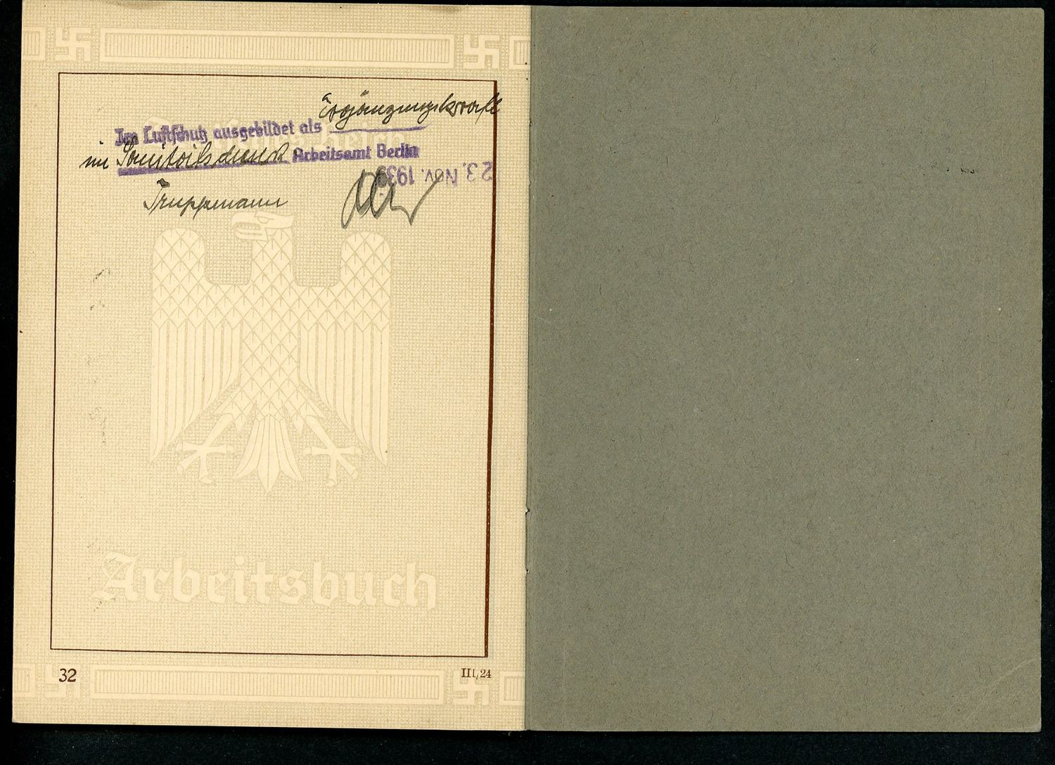 Z FACEBOOK AUCTION - German Third Reich Arbeitsbuch For Otto Ullrich, Truck Driver, Luftschutz Service, 1st Pattern