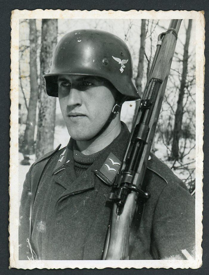 FACEBOOK AUCTION - Super Nice German WW2 Portrait Photo Luftwaffe Soldier in Steel Helmet w/ Mauser k98 Rifle On Left Shoulder