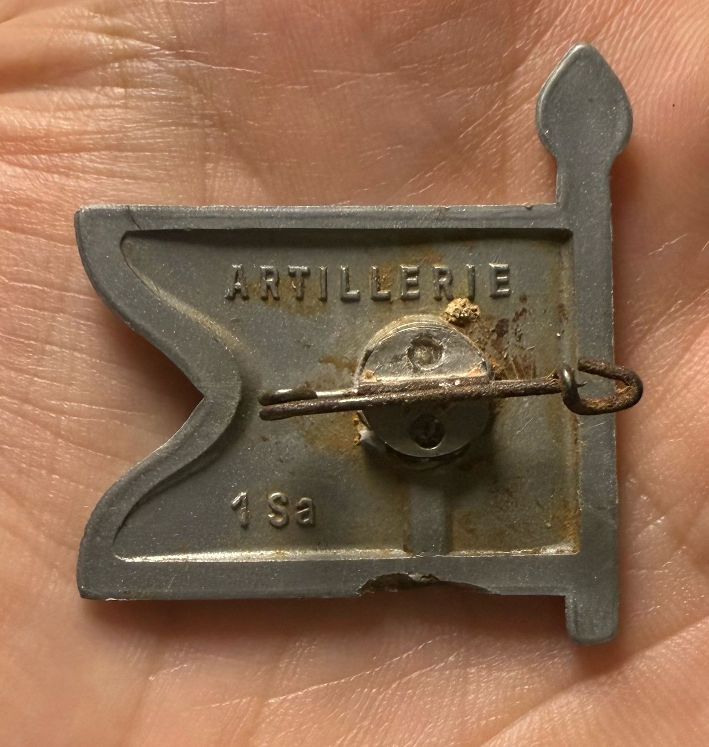 FACEBOOK AUCTION - German WHW Winter Relief Wehrmacht Artillery Flag Regimental Colors Tinnie Pin Badge