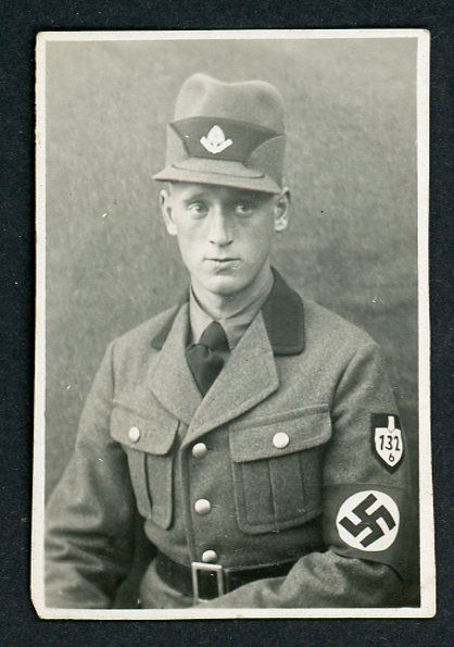 FACEBOOK AUCTION - German RAD Trooper Portrait Photo Abteilung 132/6 Patch + Swaz Armband, Robin Hood Hat, Dated 1934