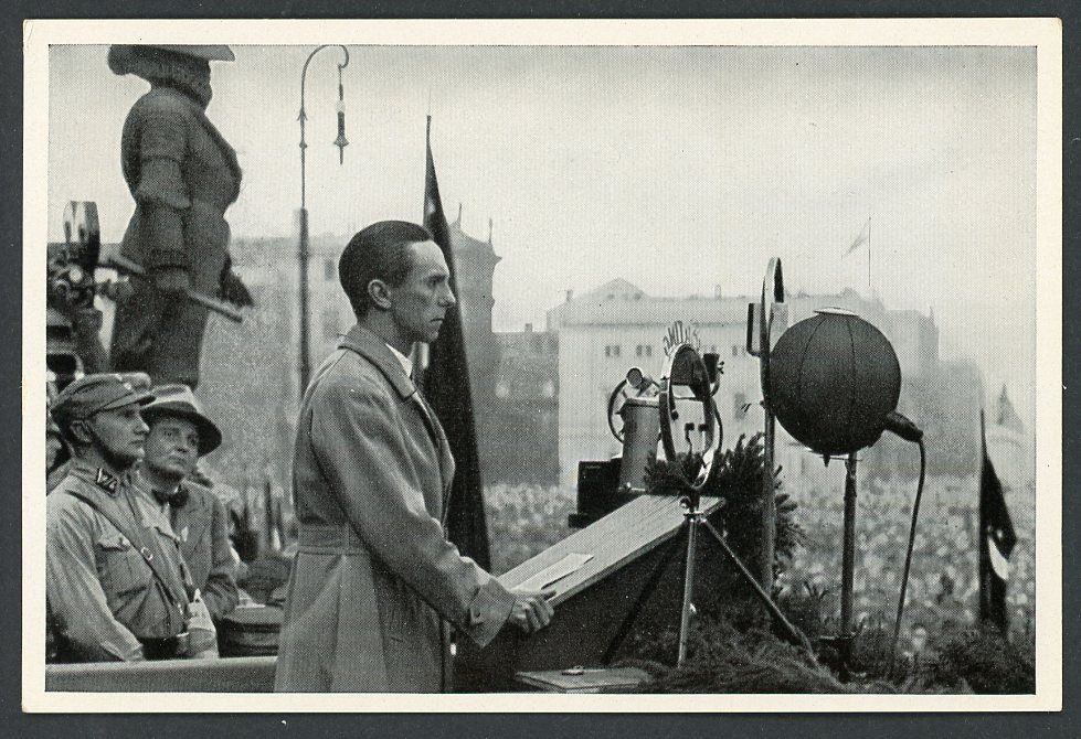 FACEBOOK AUCTION - German 3rd Reich Photo - Josef Goebbels Speaks To Youth May 1st 1933, Deutschland Erwacht Series Image