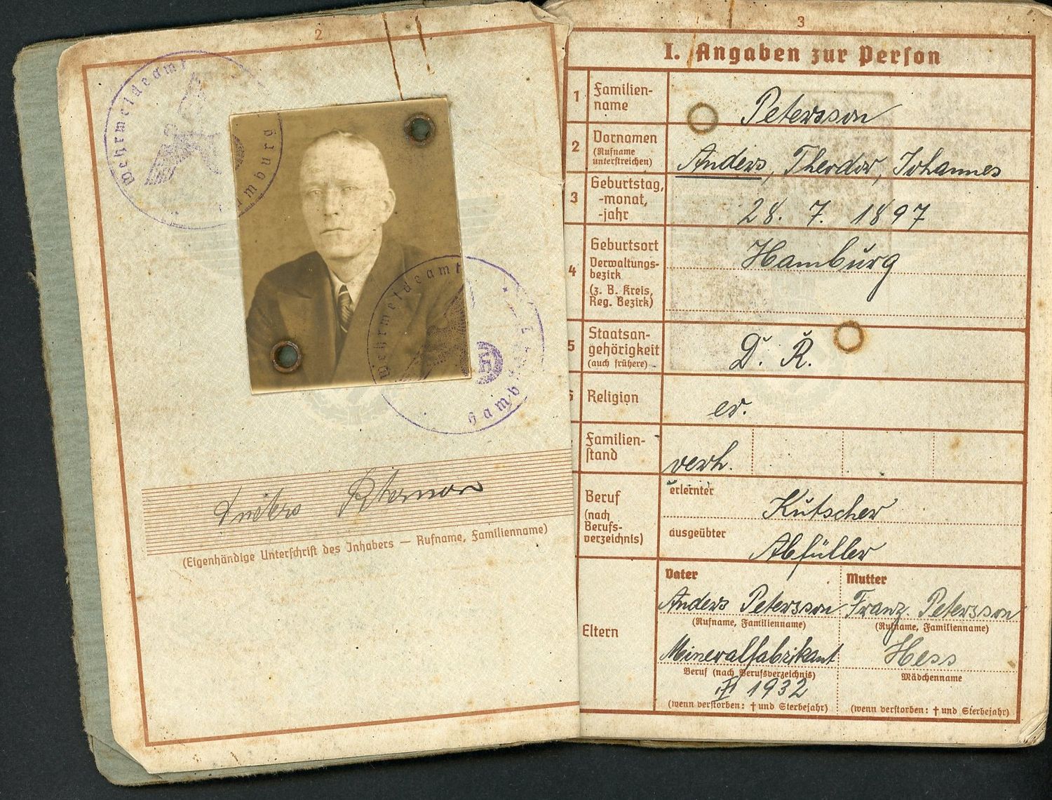 FACEBOOK AUCTION - German WW2 Wehrpass For WW1 And WW2 Veteran, 2nd Pattern *