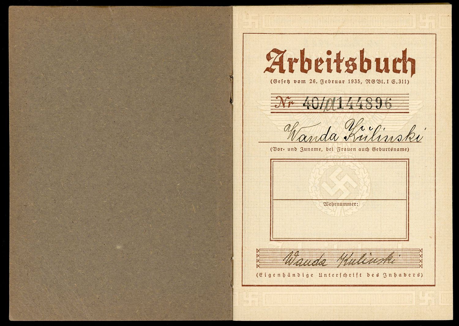 FACEBOOK AUCTION - German WW2 Arbeitsbuch For 21 Year Old Wanda Kulinski From Posen, RAD Arbeitsmaiden, Kriegshilfsdienst, Luftnachrichtenhelferin, Luftgaukommando Berlin, She Only Did Military Relate