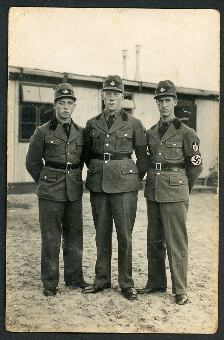 FACEBOOK AUCTION - German WW2 Photo, Trio of RAD Labor Service Troopers, Swaz Armband, Abteilung 132/6 Unit Patch