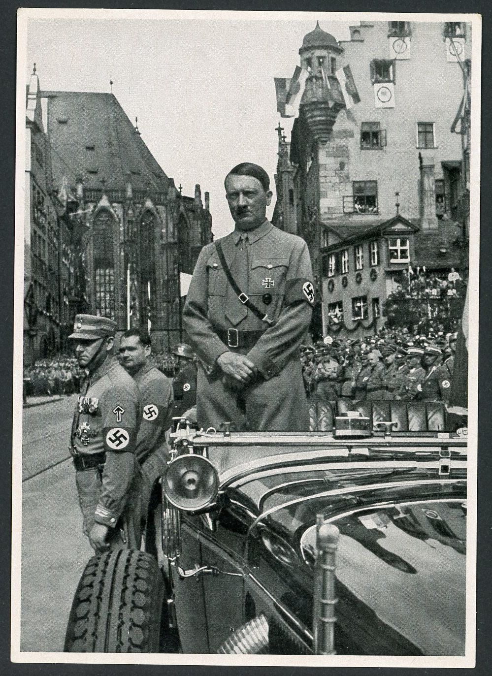 FACEBOOK AUCTION - German 3rd Reich Photo - Adolf H!tler Stands In Limo During NS Parade, Rudolf Hess Stands Nearby, Parteitag Nurnberg