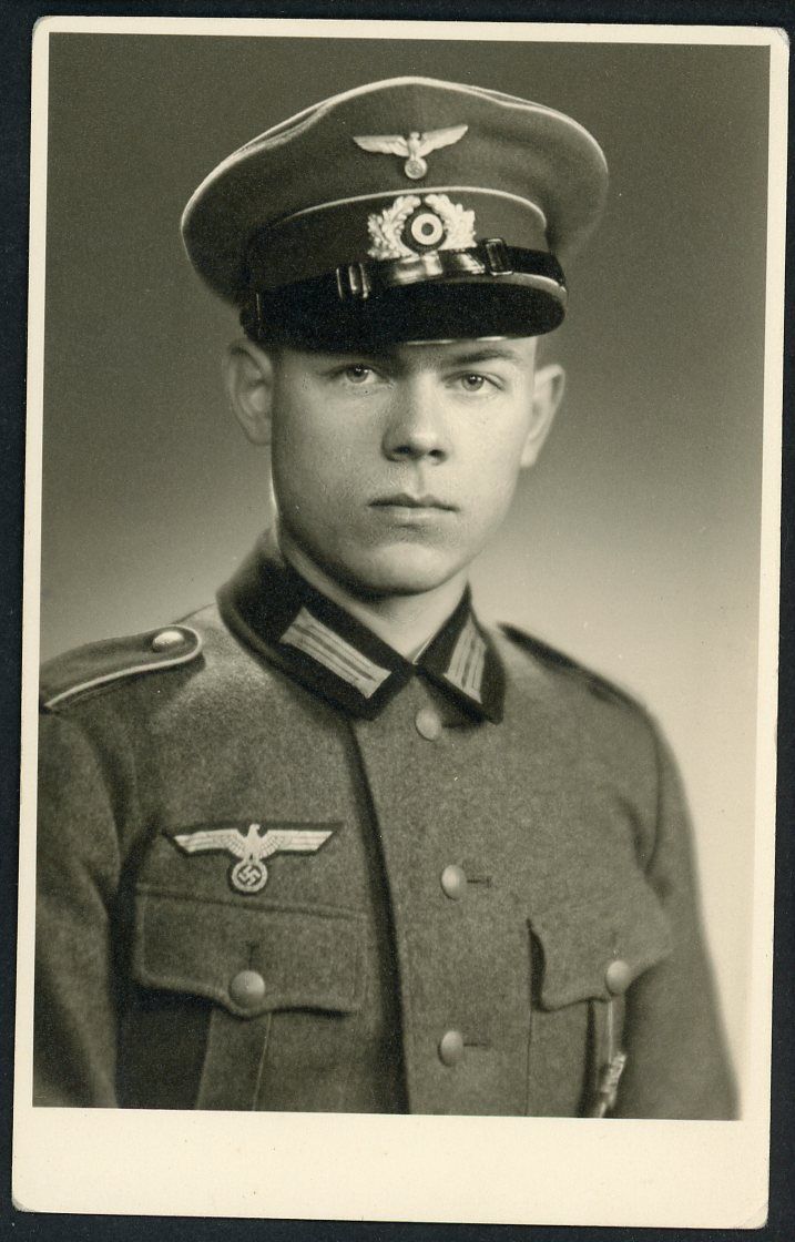 FACEBOOK AUCTION - German WW2 Portrait Photo - Wehrmacht Soldier In Visor Cap &amp; Infantry Assault Badge, Czech Photographer