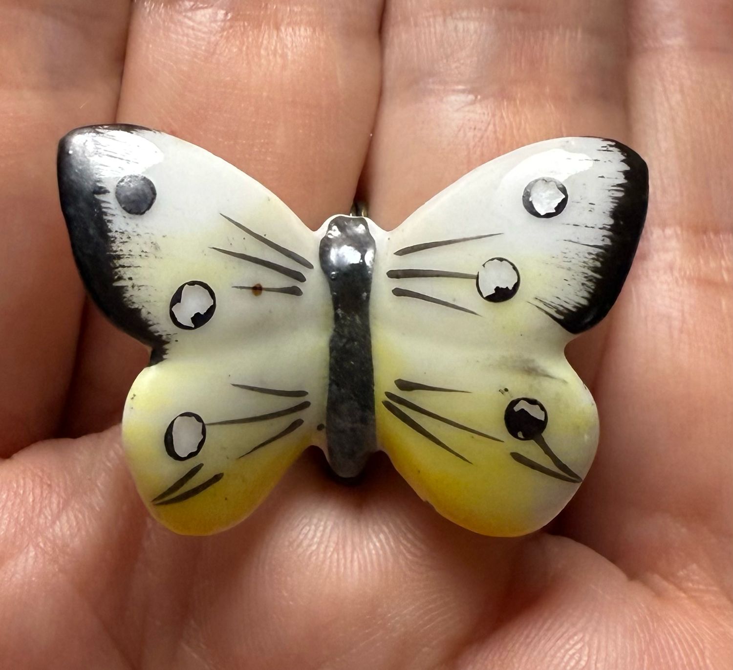 Facebook Auctions - Uncensored Images For August 29th Auctions