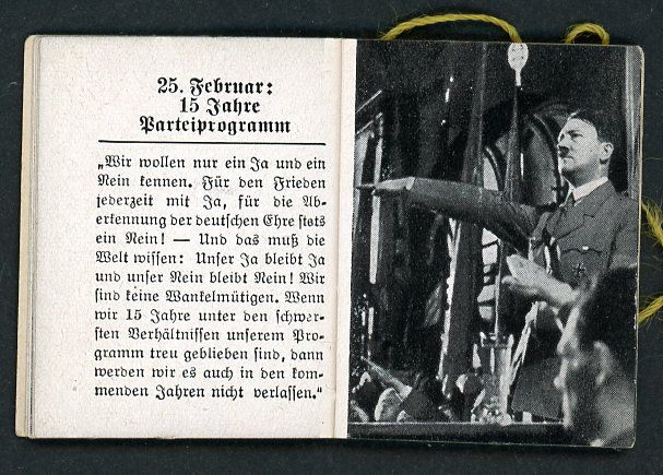 Z Adolf H!tler Mini Photo Booklet - Der Fuhrer Makes History 1935