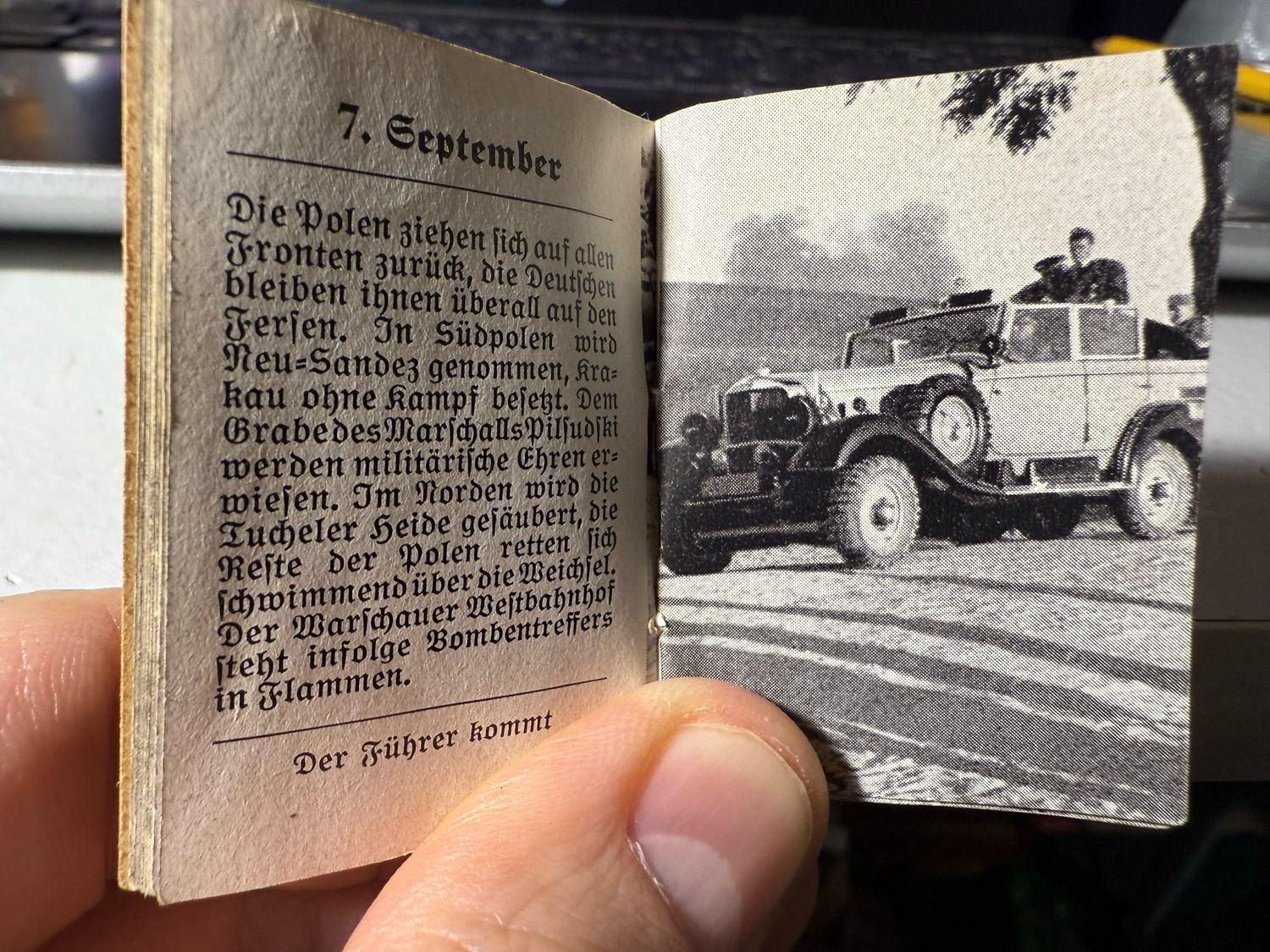 Adolf H!tler Mini Photo Booklet - Des Fuhrers Kampf Im Osten 2