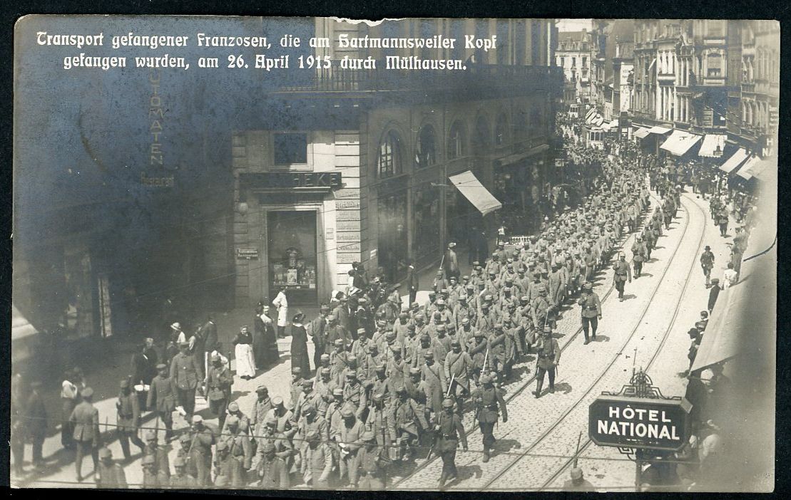 German WW1 Photo Postcard 1000s of French POWs Being Marched To Prison Camp in 1915