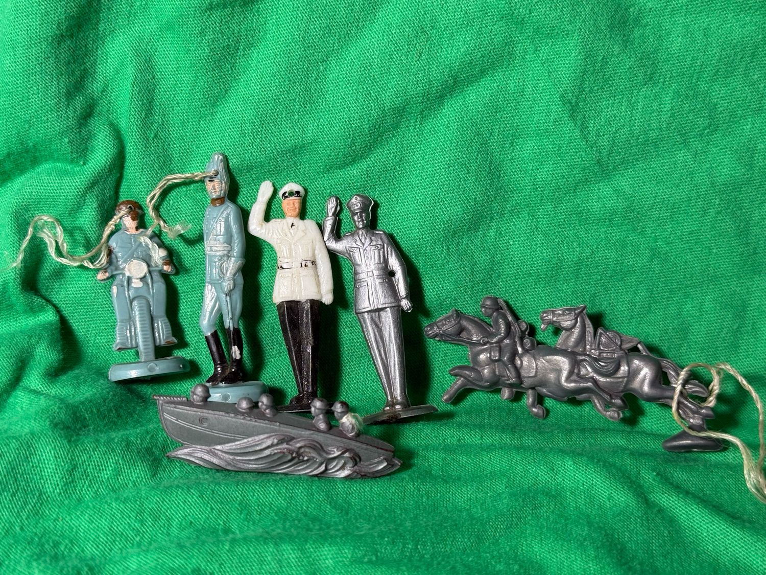 Lot of 6 German WHW Toy Soldiers - Polizei, Fast Assault Boat, Horse Soldier, B