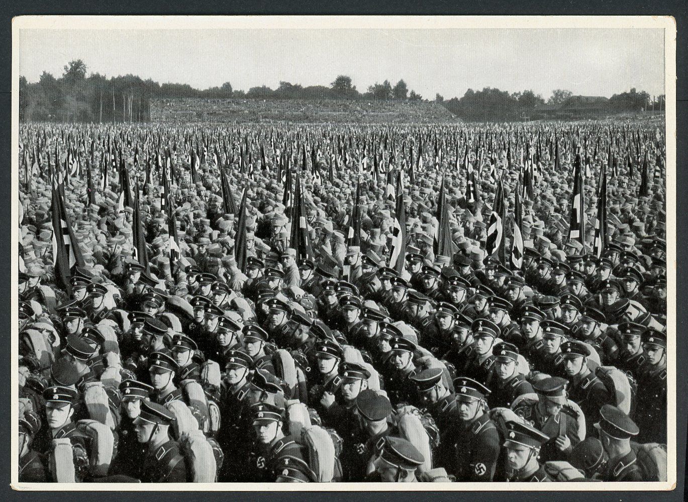 Z German Third Reich Photo - 100,000 SS and SA Men At ReichsParteitag Nurnberg Rally 1933