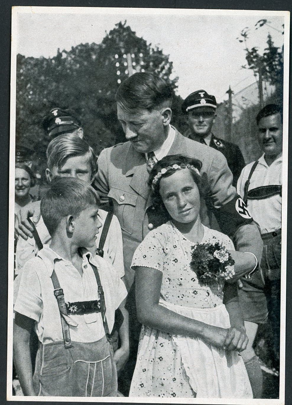 German Third Reich Photo - Der Fuhrer Meeting w/ German Boys &amp; Girls + Baldur von Shirach &amp; Black Uniformed SS Men