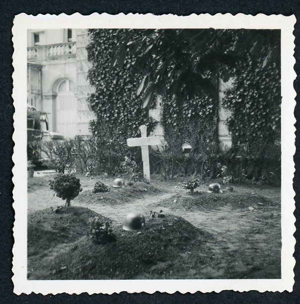 German WW2 Photo - Wehrmacht Helmets Laying On Freshly Buried Soldier&#39;s Graves