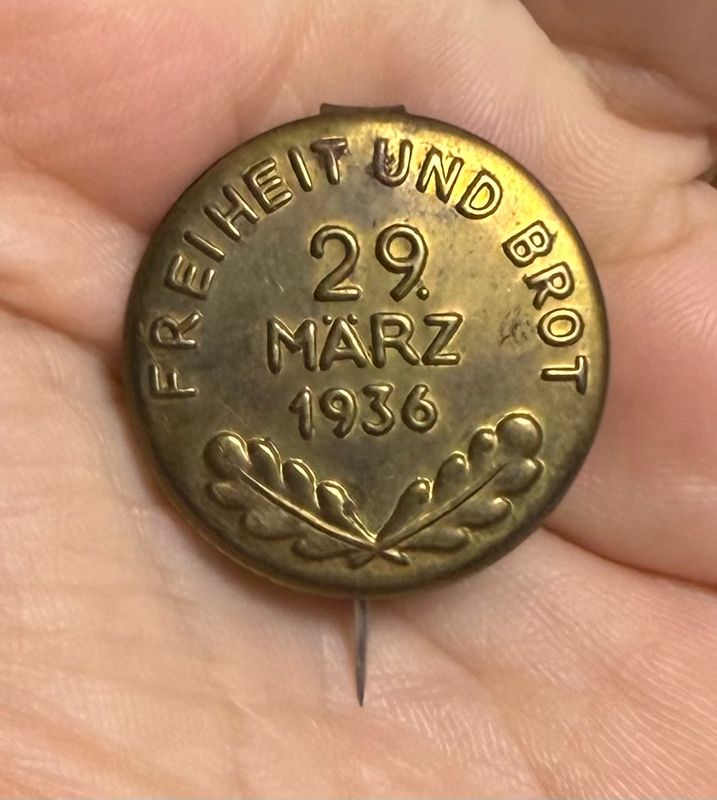 Z German Third Reich March 29th, 1936 Pin Badge For Referendum Vote For Occupation of The Rhineland and One Party Government