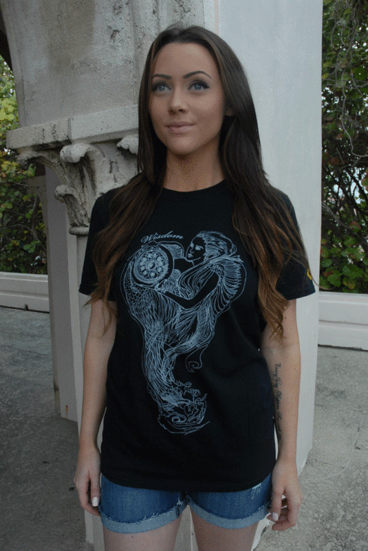 White and black t shirt with wisdom art