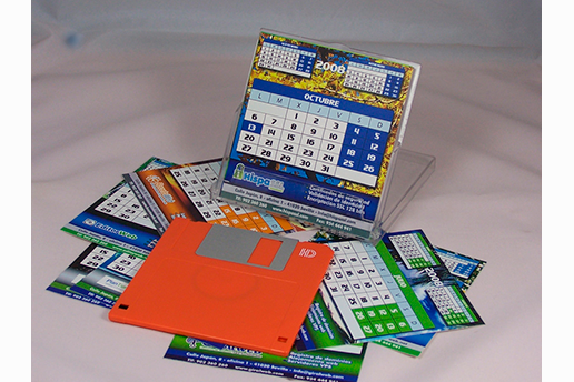 OFERTA 480 Cajas disquete calendario 96 x 98 x 7 mm.
