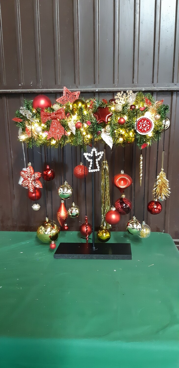 Kerst stuk op voet rood - goud