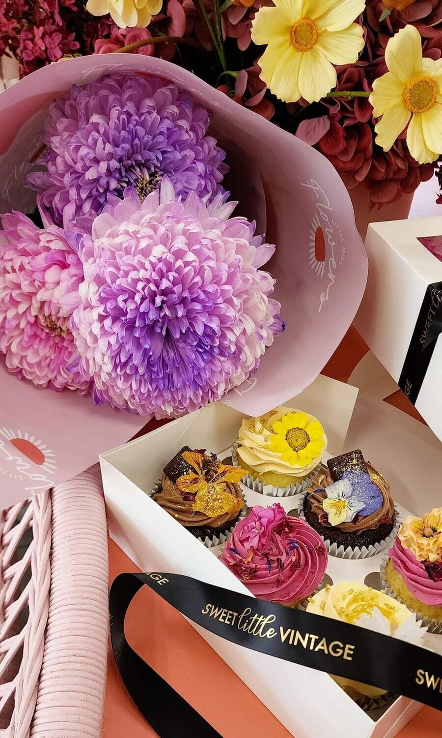 Sweet Little Vintage Cupcakes - Mother's Day Weekend Only