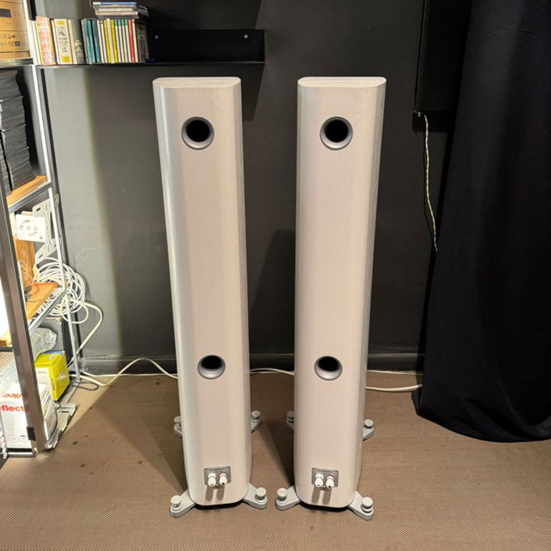 Dynaudio Contour 30 Ivory oak