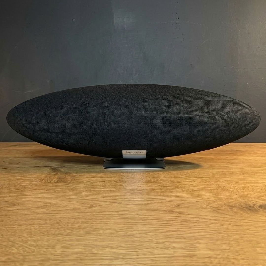 Bowers &amp; Wilkins	Zeppelin