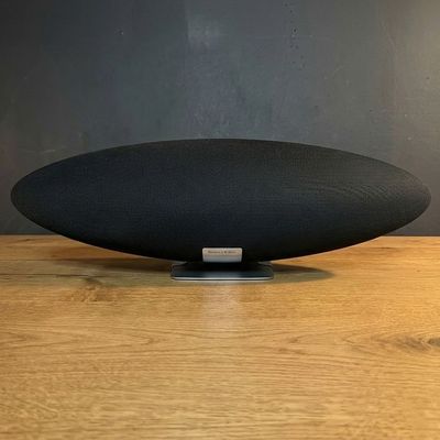 Bowers &amp; Wilkins	Zeppelin