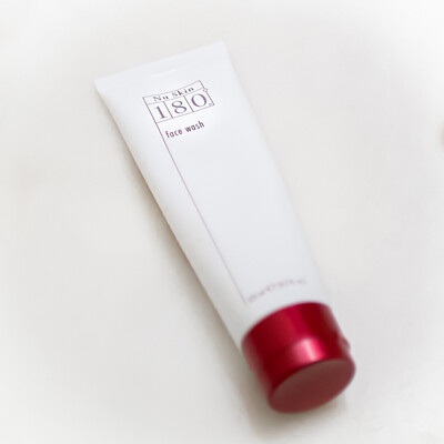 180 Face Wash (Sun Spot Eraser)
