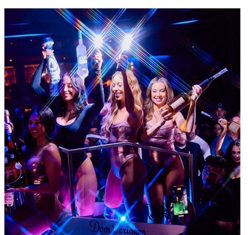 Let’s Party ONE NIGHT