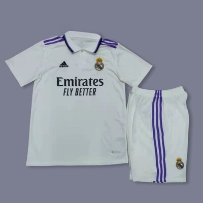 22-23 Real Madrid home jersey