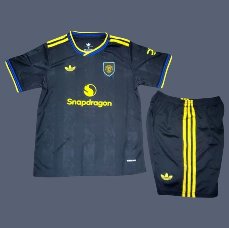 Manchester United 25-26 men's third jersey (full kit)