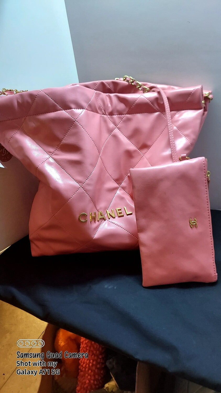 Chanel 22
