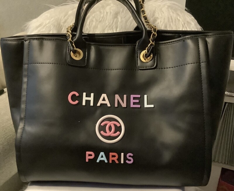 Chanel tote