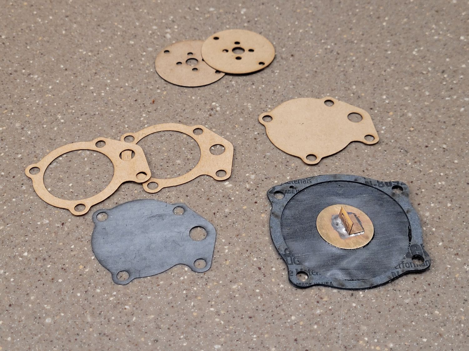 McCulloch ​​Model 4-30, 4-30A, 47, and 73 series Diaphragms, pump and carb kit