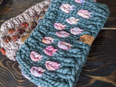The Acorn Headband Knitting Pattern