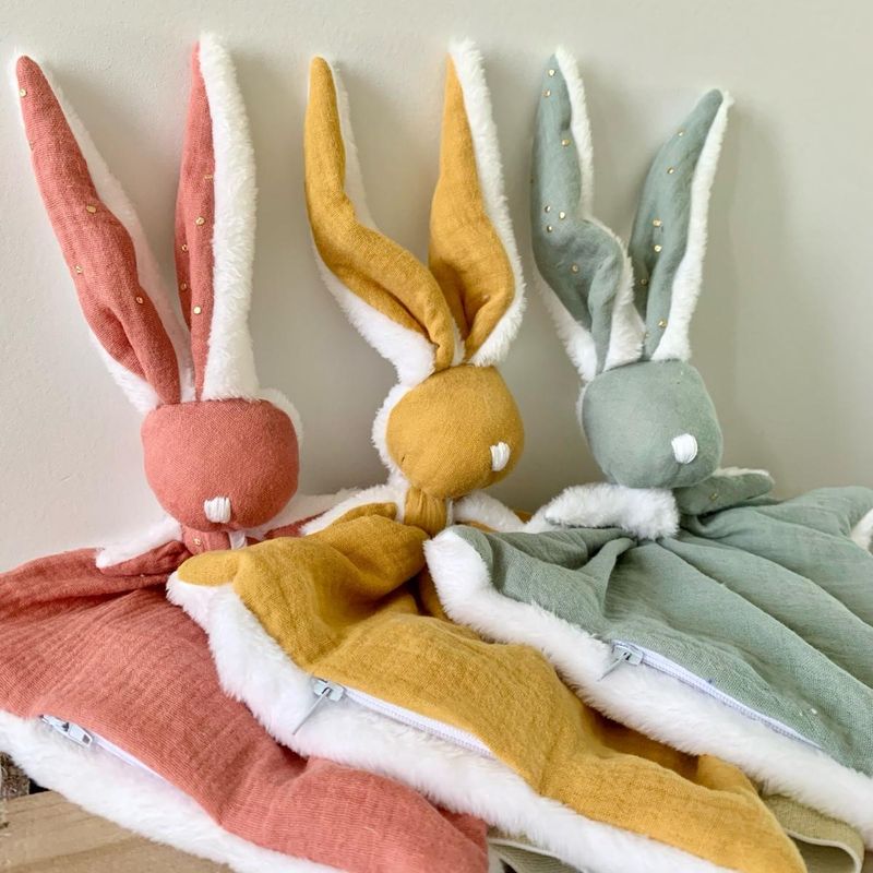 Doudou Bola double gaze de coton et peluche bio