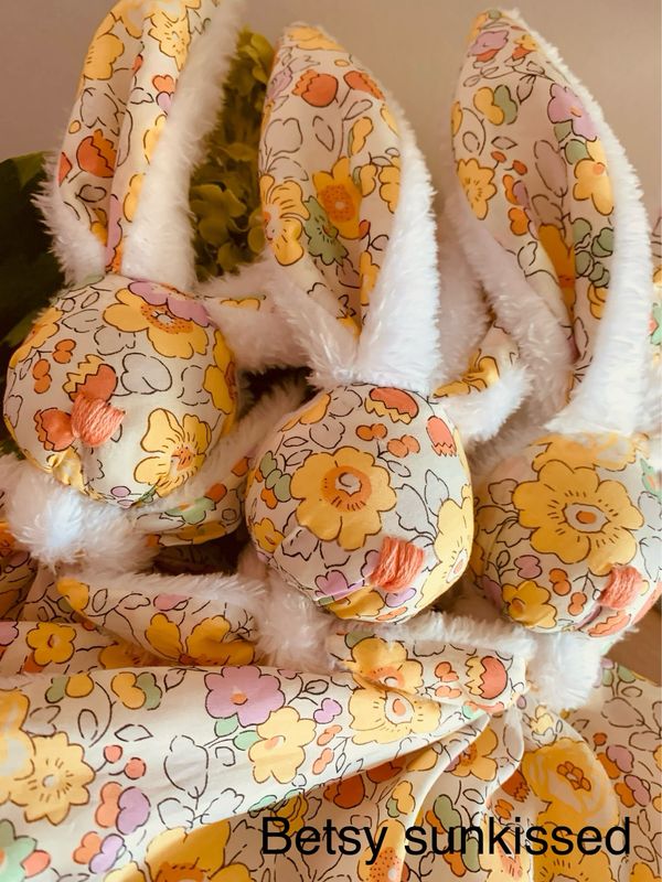 Doudou lapin peluche et coton bio