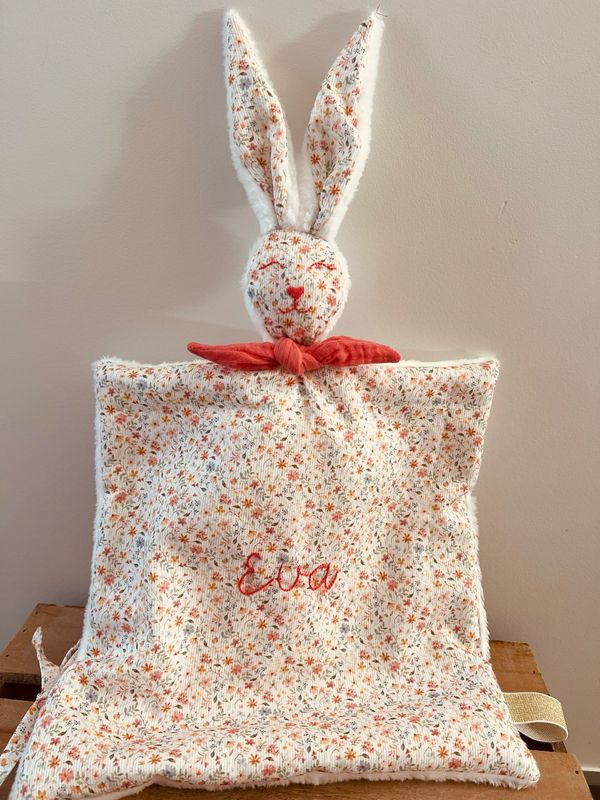 Doudou lapin bola personnalisé coton et peluche bio