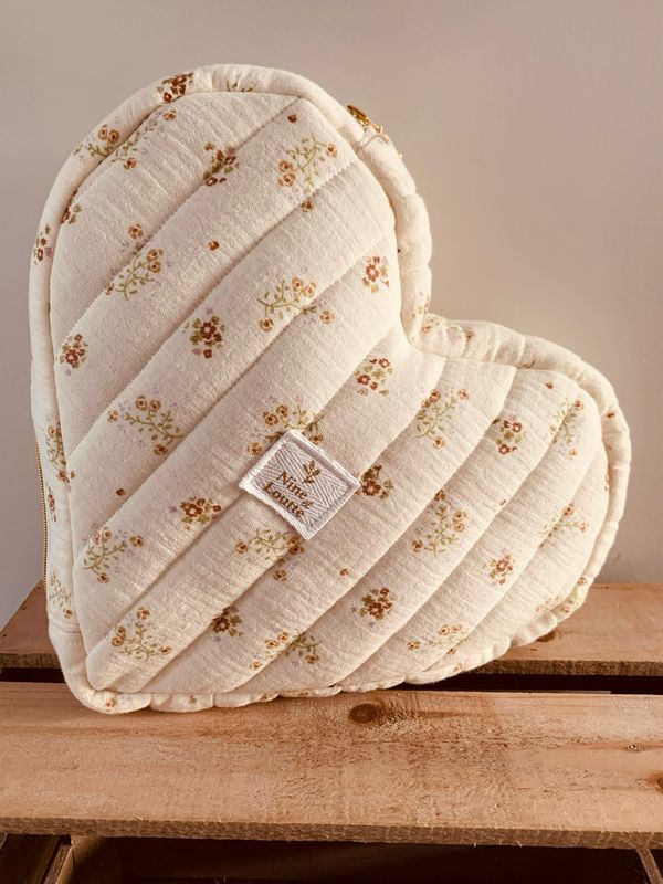 Trousse cœur matelassée en double gaze bio – grande capacité