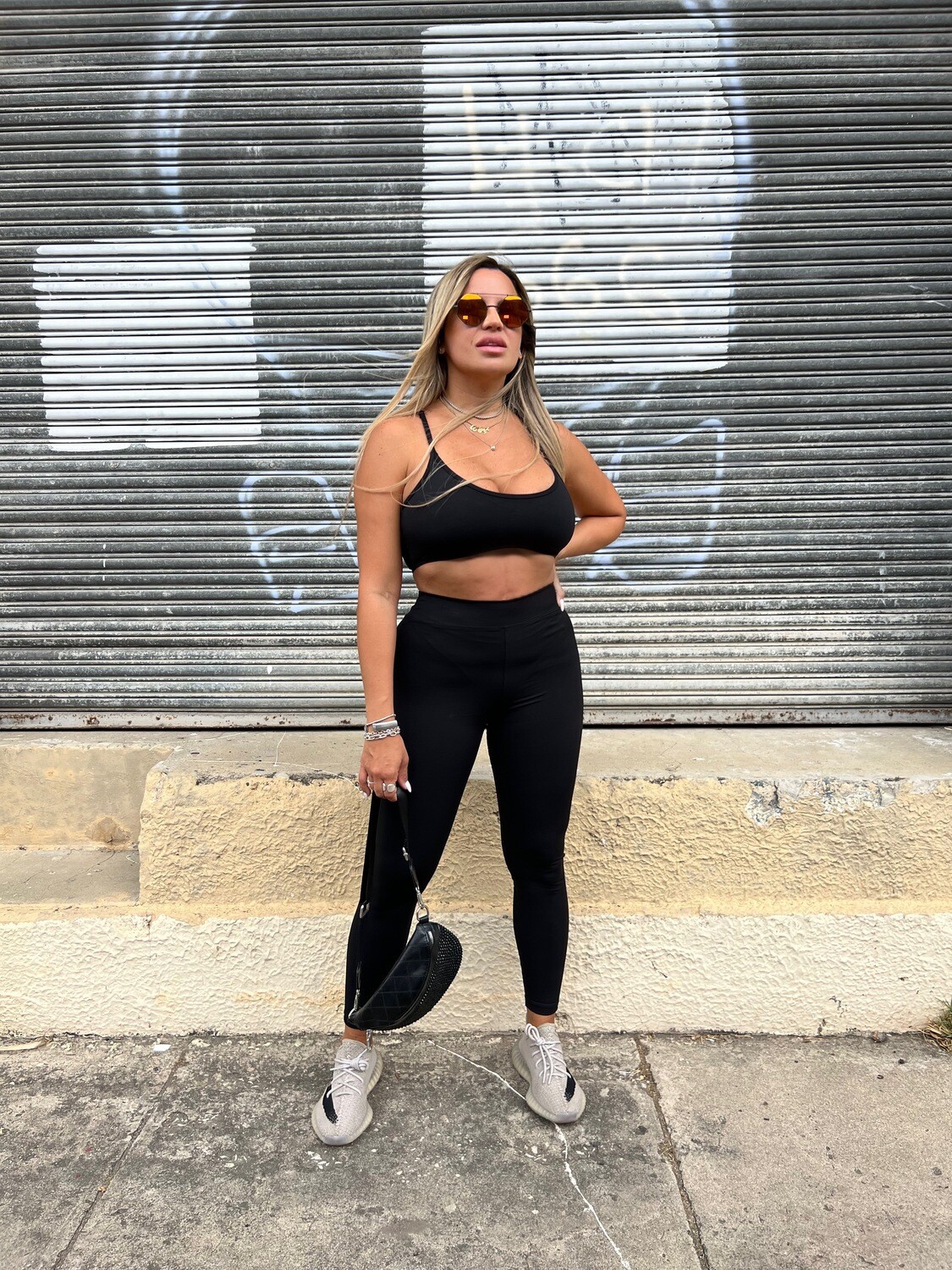 Black Active Set